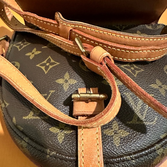 Louis Vuitton Chantilly pm crossbody Authentic
Vintage - Picture 6 of 9
